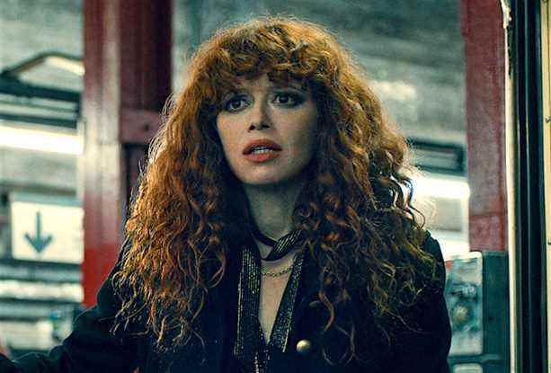 La performance « Poupée russe » de Natasha Lyonne, saison 2 sur Netflix