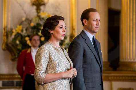 olivia colman dans le rôle de la reine elizabeth ii, tobias menzies dans le rôle du duc d'édimbourg, la couronne saison 3