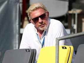 L'ancien joueur de tennis Boris Becker dans les tribunes lors du premier tour de l'Open d'Europe de Hambourg à Hambourg, en Allemagne, le 22 septembre 2020.