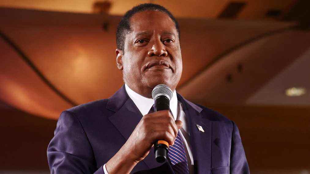 Larry Elder, animateur de radio et ancien candidat au poste de gouverneur de Californie, quitte Salem Media
