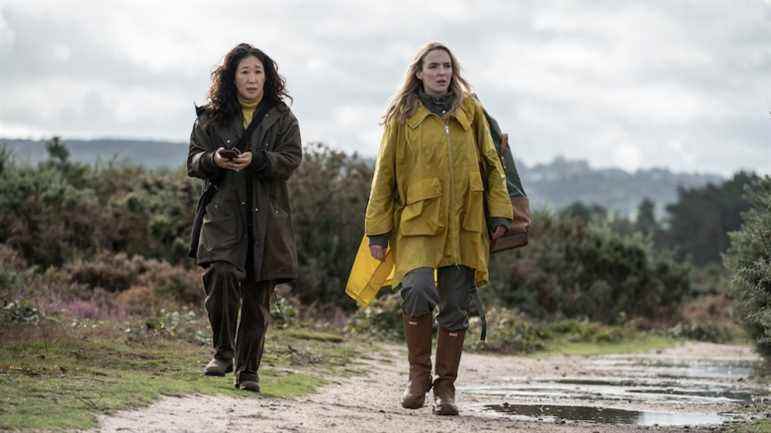 Sandra Oh as Eve Polastri, Jodie Comer as Villanelle - Killing Eve _ Season 4, Episode 8 - Anika Molnar/BBCA