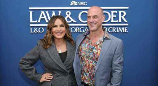 Law And Order: Mariska Hargitay de SVU a partagé une photo amusante pour le 61e anniversaire de Christopher Meloni, mais sa veste est le vrai cadeau