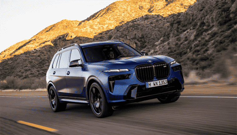 Le BMW X7 2023 gagne en performances améliorées (et en apparence douteuse)