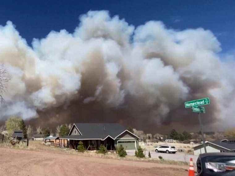 Le Nouveau-Mexique durement touché alors que les incendies de forêt balayent le sud-ouest desséché