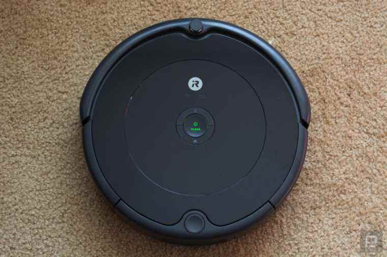 Le Roomba 694 d’iRobot est de retour en vente pour 179 $