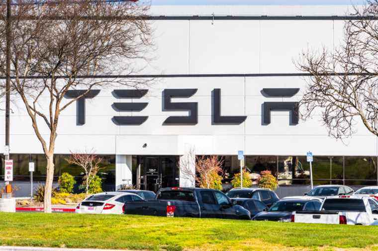 Le juge confirme le verdict du jury dans le procès contre le racisme de Tesla mais réduit le paiement de 137 millions de dollars