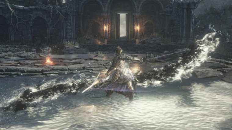 Le mod Dark Souls 3 ajoutant des armes Sekiro est incroyable

