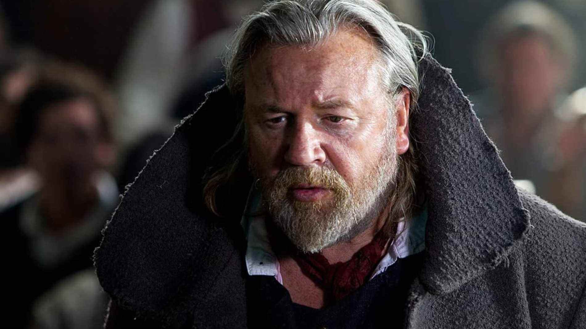 Ray Winstone comme Elzevir Block dans Moonfleet