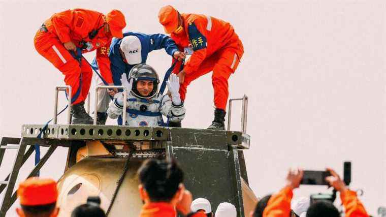 Les astronautes chinois reviennent sur Terre après 183 jours dans l’espace