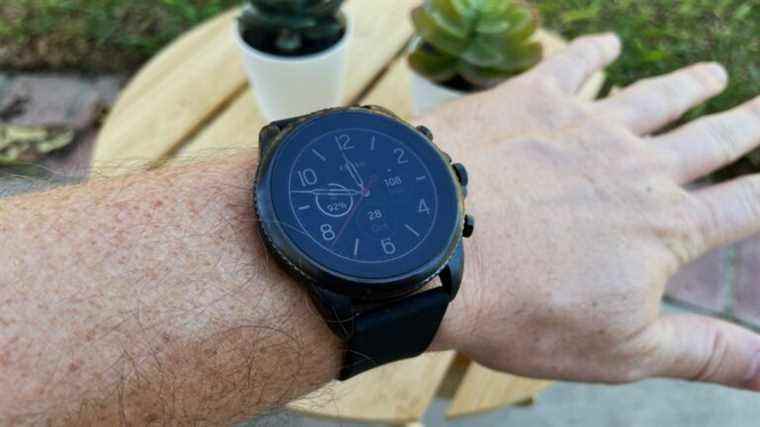 Les dernières fuites de Pixel Watch font allusion à la durée de vie de la batterie et à la connectivité cellulaire