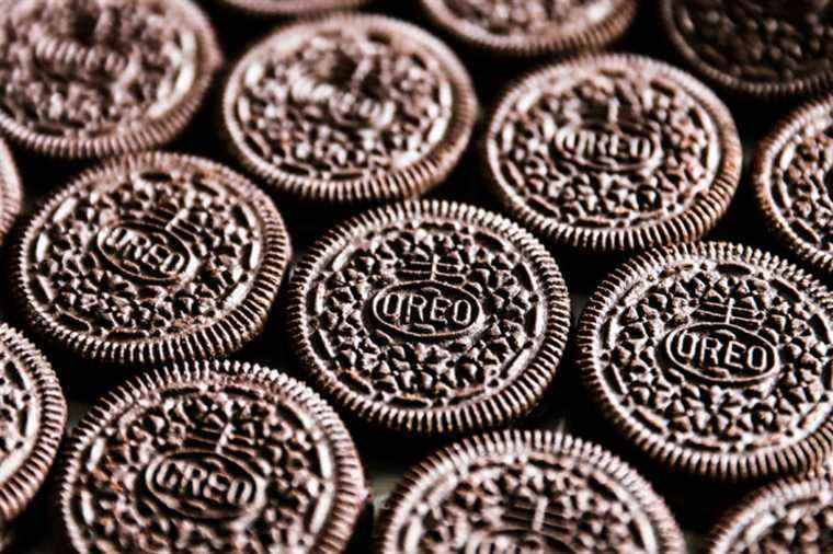 Les scientifiques du MIT révèlent pourquoi il est difficile de diviser uniformément le remplissage Oreo entre deux moitiés