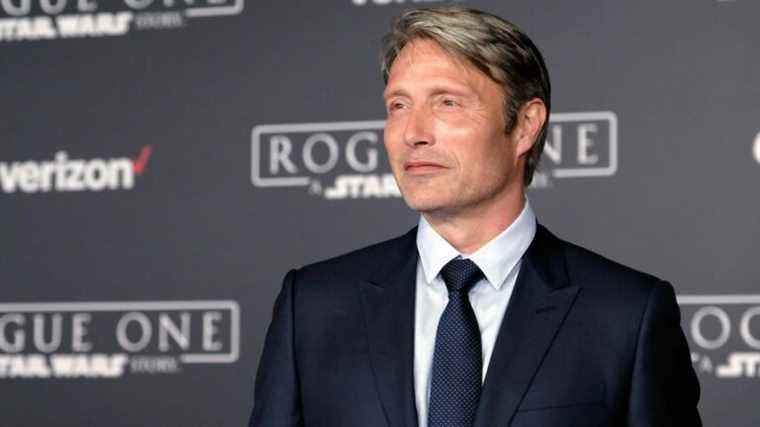 Mads Mikkelsen appelle Harrison Ford « un monstre d’homme, un très gentil monstre »