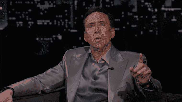 Nicolas Cage, invité à confirmer ou infirmer les mythes de Nicolas Cage, parle de serpents à deux têtes, de grottes de chauves-souris, de mimes