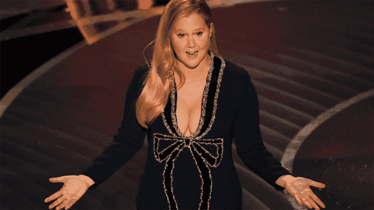 Oh, super, Amy Schumer lui a raconté une blague aux Oscars sur le tournage de Rust