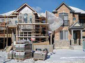 Un nouveau lotissement de maisons en construction à East Gwillimbury, Ont.