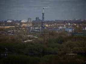 La raffinerie de pétrole de Moscou du producteur de pétrole russe Gazprom Neft dans la périphérie sud-est de Moscou le 28 avril 2022.