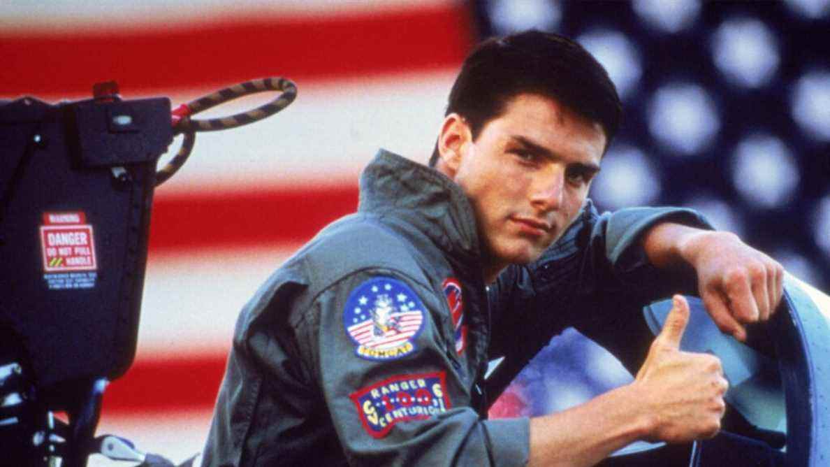 The Touching Way The Top Gun: les cinéastes non-conformistes ont rendu hommage au réalisateur original de Top Gun, Tony Scott 
