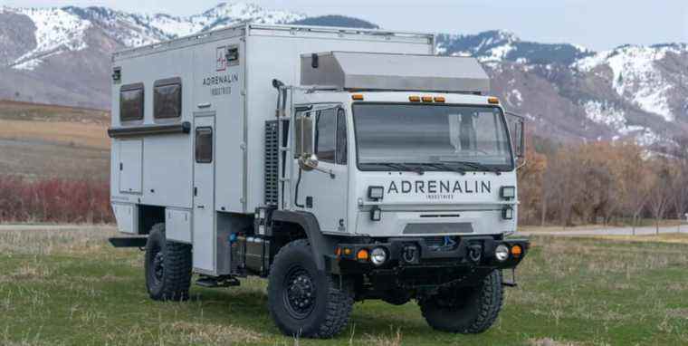 Titan XD 4×4 RV est notre sélection du jour aux enchères pour apporter une remorque