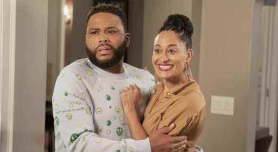 Tracee Ellis Ross de Black-ish réfléchit au tournage de sa dernière scène pour le spectacle aux côtés de sa co-vedette Anthony Anderson