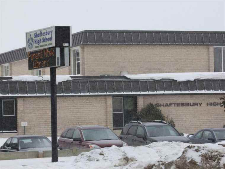 Un enseignant d’une école secondaire de Winnipeg frappé avec un marteau dans une salle de classe