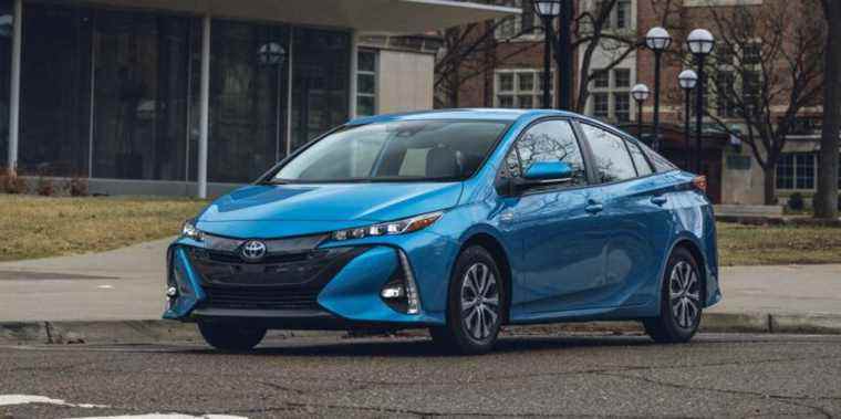 Voir les photos de la Toyota Prius Prime Limited 2022