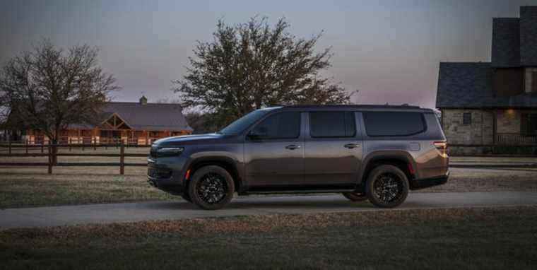 Voir les photos du Jeep Wagoneer L 2023