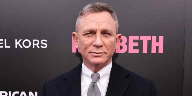 Daniel Craig monte sur scène pour la soirée d'ouverture de Macbeth après le départ de Bond

