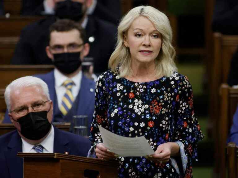 Le Bloc demande un vote sur le droit à l’avortement, les conservateurs ont dit de garder le silence sur le projet de décision américain