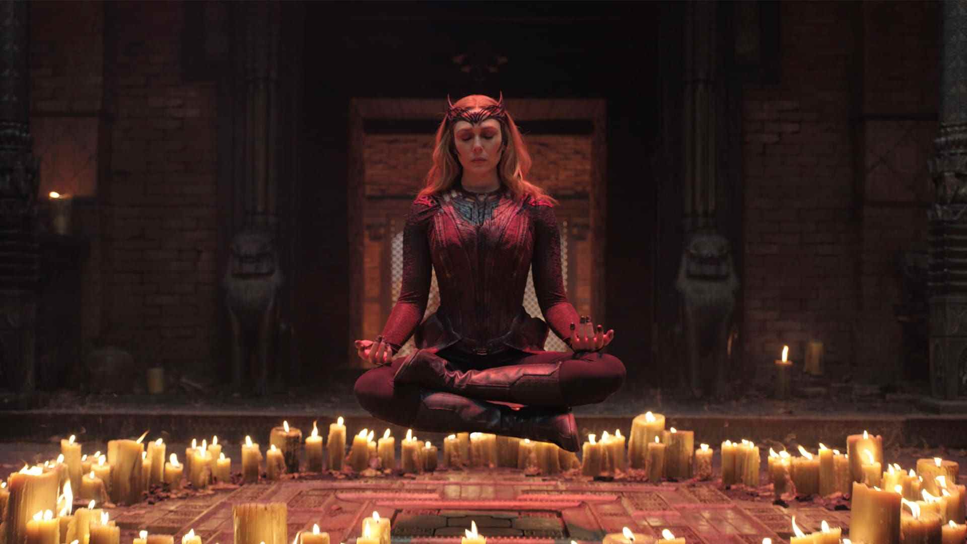 Doctor Strange in the Multiverse of Madness 2 avec Scarlet Witch parle du danger de rejeter la réalité comme avec Fox, Qanon, le récit de l'insurrection républicaine de Trump