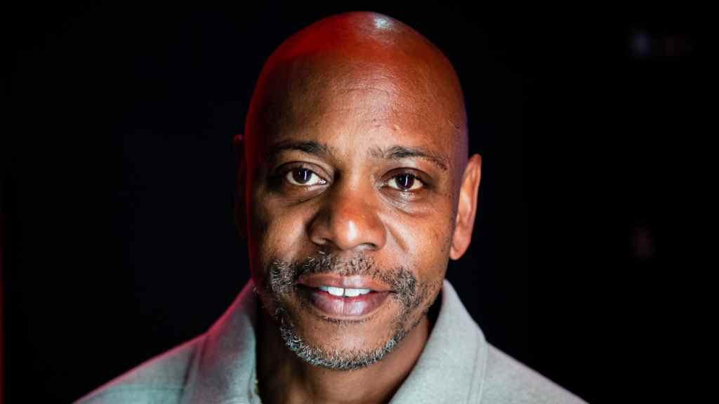 Dave Chappelle fournit de nouveaux détails sur l'attaque au Secret Stand-Up Show, rejoint par Chris Rock Onstage
