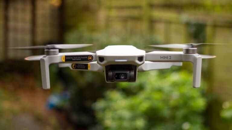 Je viens d’acheter un DJI Mini 2, mais je n’arrive pas à comprendre la situation déroutante de l’application