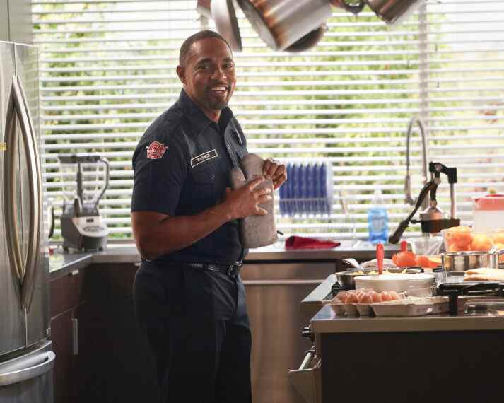 Jason George comme Ben dans Station 19