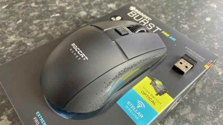 Examen de la souris de jeu sans fil Roccat Burst Pro Air : luxe léger