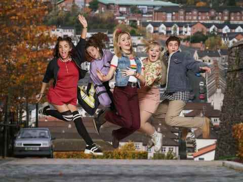 jamielee o'donnell, louisa clare harland, saoirse monica jackson, nicola waveslan, dylan llewellyn, derry girls, saison 3