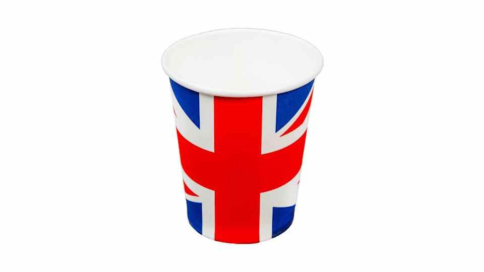 C'est £4,99 pour dix tasses.  (Amazone)