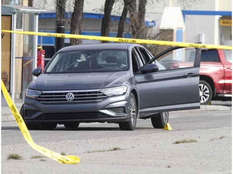 Une femme innocente est morte après une fusillade de rage au volant à Calgary