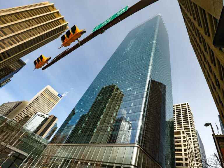 Brookfield valorise les retombées publiques à 80 milliards de dollars américains alors que les actions augmentent