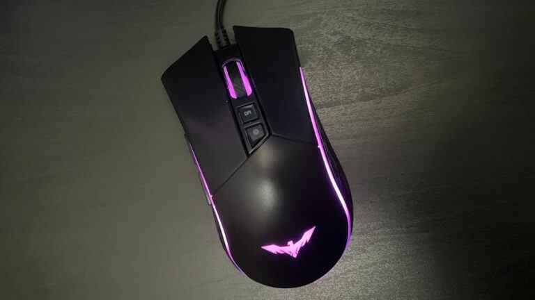 J'ai essayé une souris de jeu à 12 $ et je ne l'ai pas détestée
