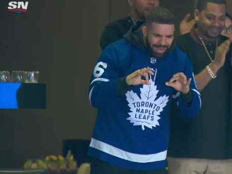 Drake remporte un pari massif après la défaite des Leafs contre Lightning