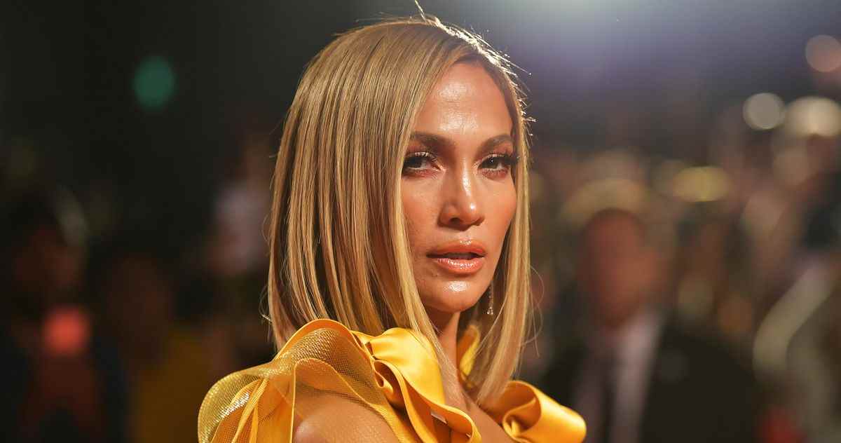 Jennifer Lopez veut juste que tout le monde soit un fan de Ted Lasso comme elle
