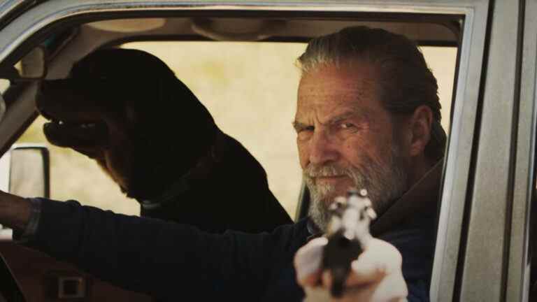 Jeff Bridges s’occupe d’une affaire d’espionnage inachevée dans The Old Man