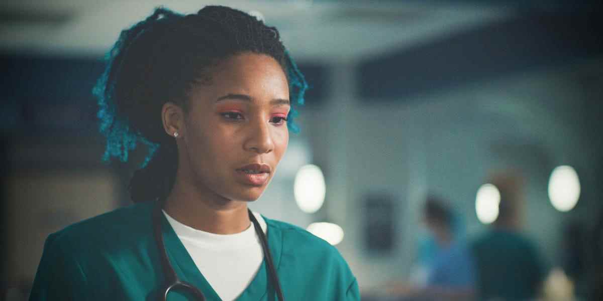 Casualty va révéler le triste secret de la nouvelle venue Paige Allcott ce week-end

