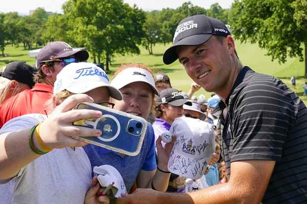 CHAMPIONNAT PGA : La magie de Jordan Spieth… Tiger Woods et la Coupe Stanley… Le swing de Corey Conners est-il comme de la bière ?