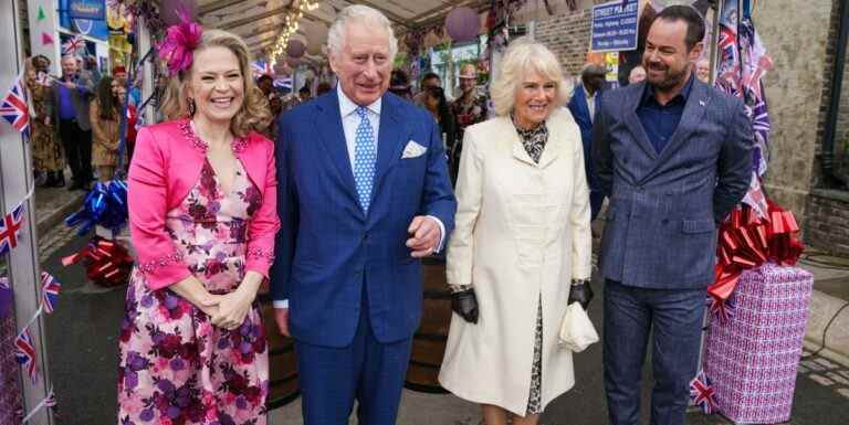 EastEnders confirme le camée du prince Charles et de la duchesse de Cornouailles pour l'épisode spécial Jubilee

