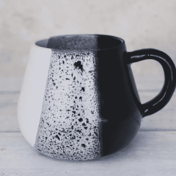 Mug en grès céramique japonais fait à la main