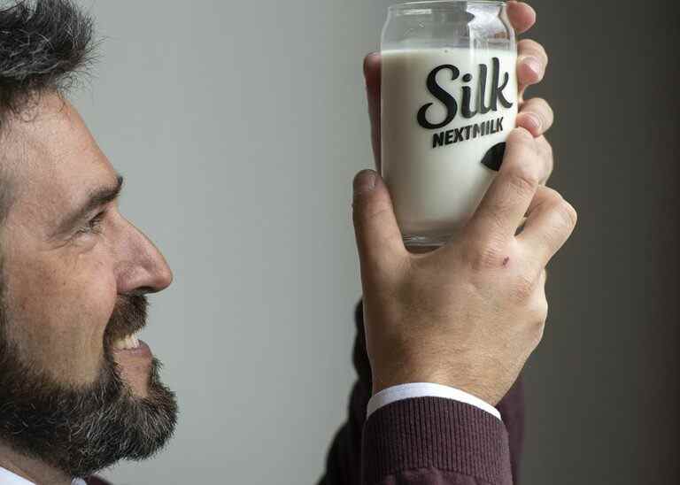 Silk lance la prochaine génération de lait végétal.  Pourquoi n’est-il pas fabriqué au Canada?