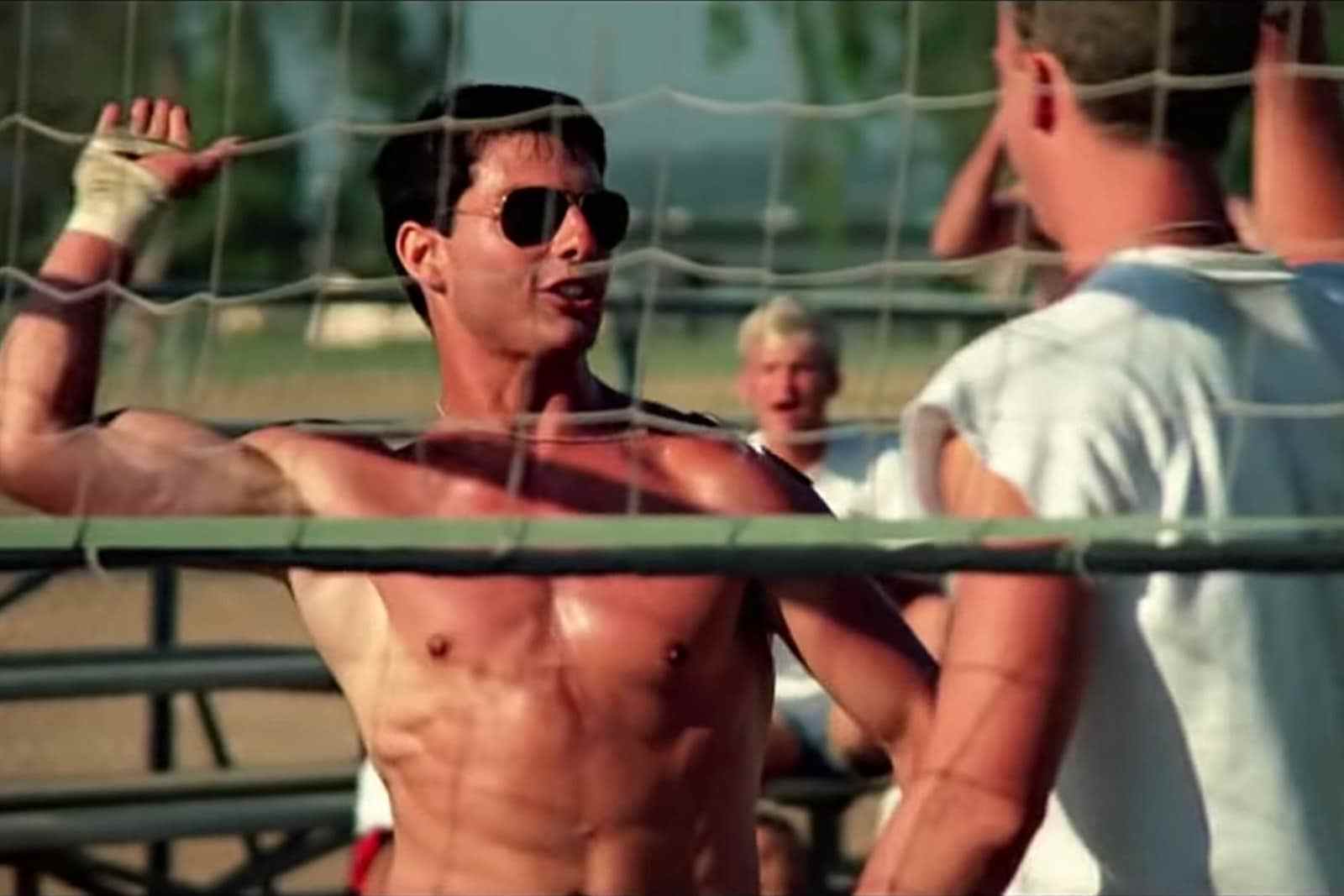 Top Gun n'est pas le meilleur film des années 1980, mais c'est le film le plus des années 1980 Tom Cruise Navy L'exceptionnalisme américain a restauré la masculinité après la guerre du Vietnam