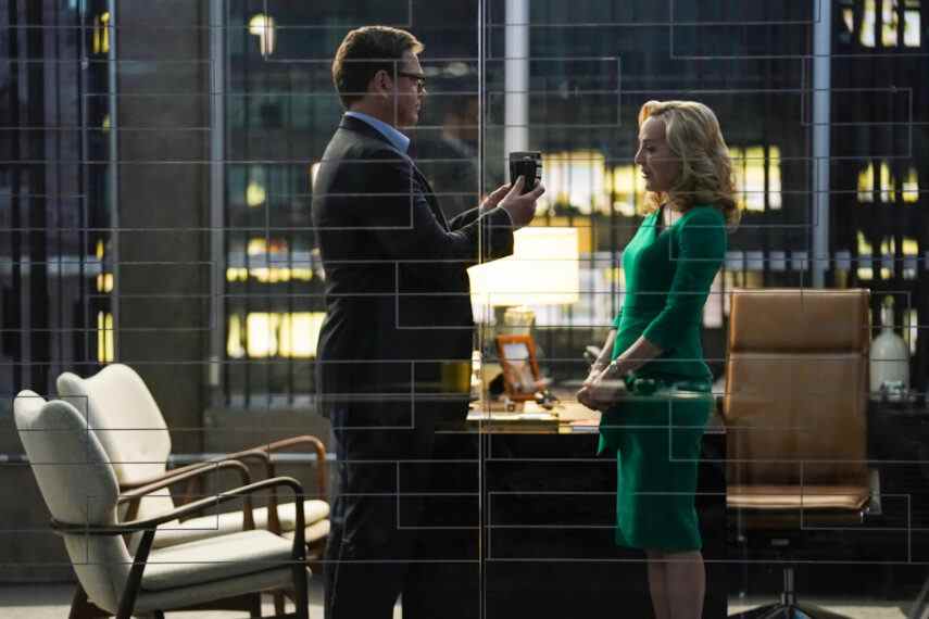 Michael Weatherly dans le rôle du Dr Jason Bull et Geneva Carr dans le rôle de Marissa Morgan dans Bull