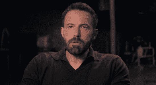 Ben Affleck révèle qu'il a demandé une fois à JLo si la renommée la "dérange" dans la première bande-annonce du tout nouveau Netflix Doc