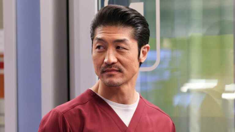 Brian Tee de Chicago Med décompose la puissante réalisation d'Ethan dans le dernier épisode avant la fin de la saison 7
